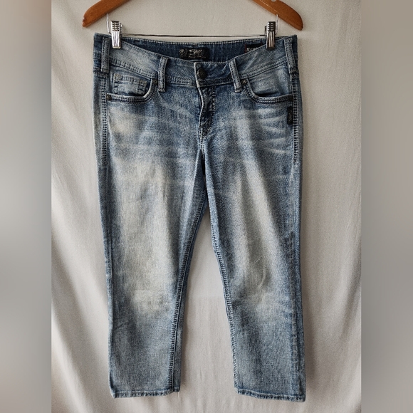 Silver Jeans Denim - Silver Suki Mid Capri Super Stretch Lightwash Jeans Size 31